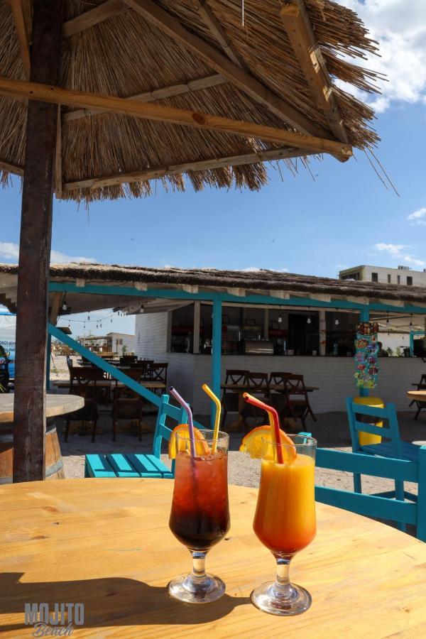 Hotel Venus Mamaia Ngoại thất bức ảnh